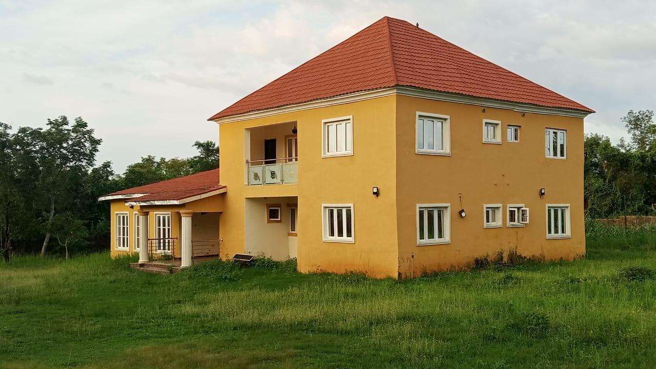 Modern multi-room residential home in Takete-Ide